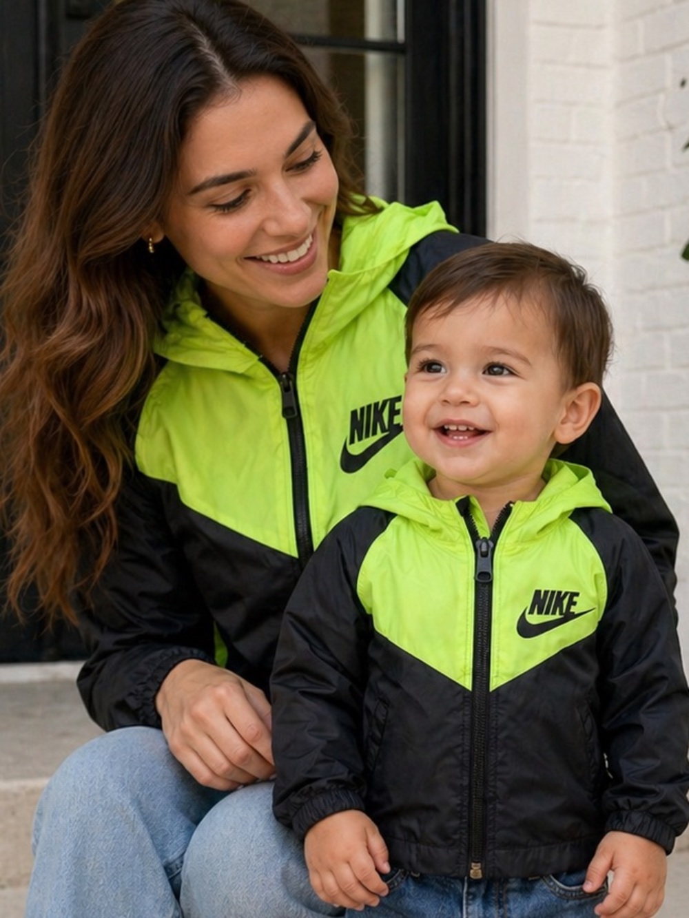 Nike Black and Green Raincoat with Hooded Design Sz 2T Unisex